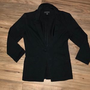 BLACK BLAZER